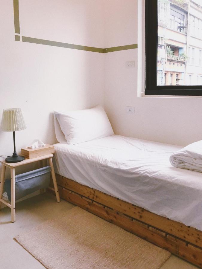 Plainstay Hostel Тайпей Екстериор снимка